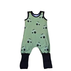 Traktor mintás tipegő hálózsák pizsama