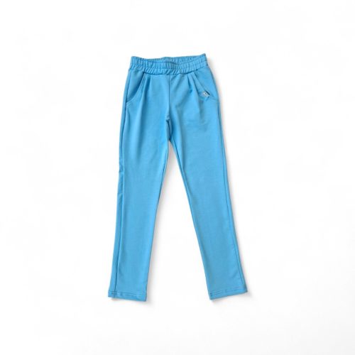 Világoskék színű csinos lány nadrág